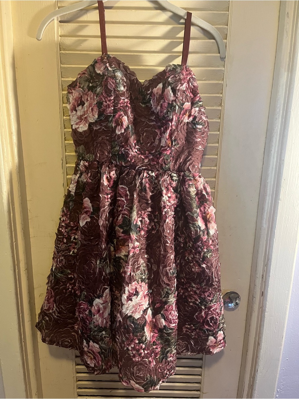 BCX Burgundy Floral Sweetheart Midi Dress